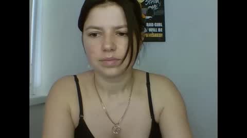 make_mesmile online show from May 16, 2026, 6:43 am
