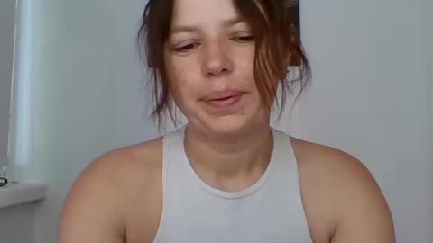 make_mesmile online show from July 6, 2026, 6:10 am
