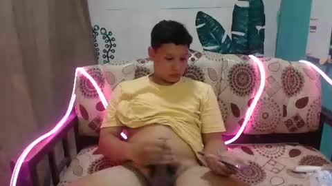 makehugecock online show from November 20, 2025, 8:47 am