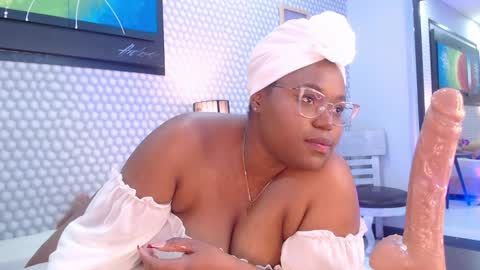 makena online show from January 23, 2025, 9:50 am