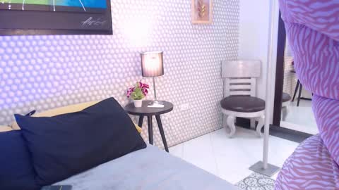 makena online show from February 25, 2025, 3:31 am