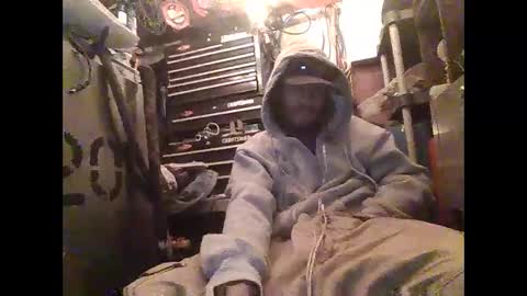 Snapshot of makethat chatting on December 2, 2024, 10:18 am Makethatgypsy online show from December 2, 2024, 10:18 am