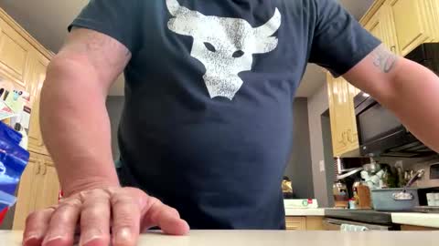 makeyousquirt1969 online show from February 3, 2026, 7:08 pm