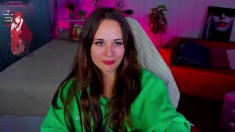 Makima online show from February 24, 2025, 4:47 pm