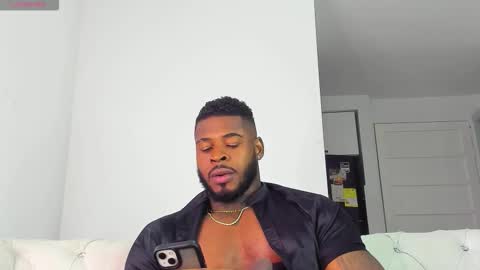 Snapshot of makonneen chatting on February 3, 2026, 6:22 am Makonnen online show from February 3, 2026, 6:22 am