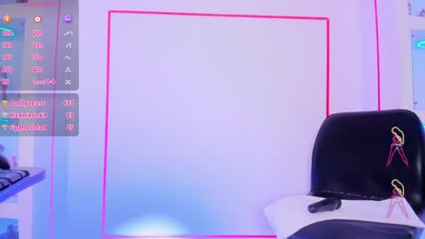 Snapshot of malaikabrown chatting on December 13, 2024, 2:49 pm online show from December 13, 2024, 2:49 pm