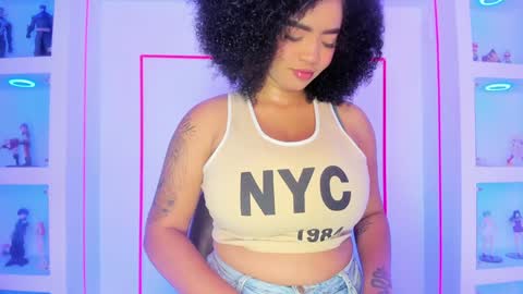 Snapshot of malaikabrown chatting on December 18, 2024, 11:56 am online show from December 18, 2024, 11:56 am