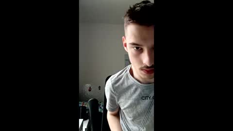 male20y online show from April 24, 2026, 1:13 pm