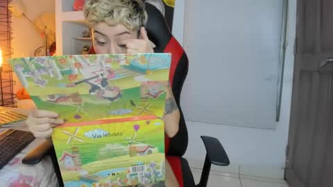 Malefica online show from September 25, 2025, 2:37 am