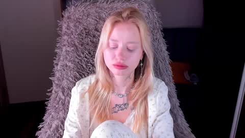 Snapshot of malenaernman chatting on January 8, 2025, 1:41 pm Malena online show from January 8, 2025, 1:41 pm