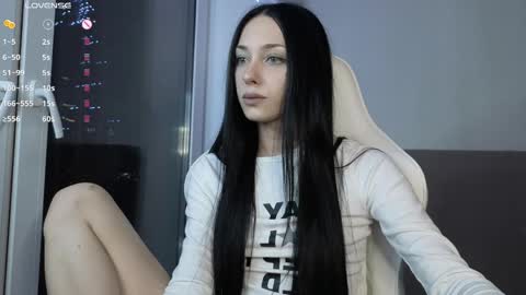 piu online show from April 17, 2026, 6:00 pm