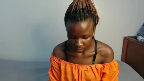 lati online show from November 13, 2025, 12:26 pm