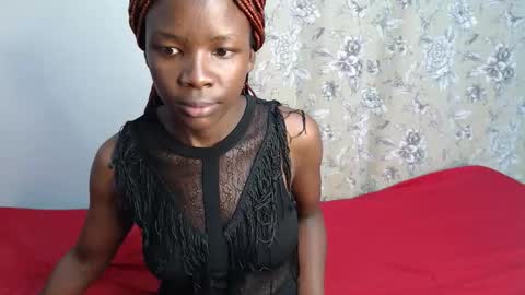 Snapshot of malia_latifa chatting on January 6, 2026, 5:33 am lati online show from January 6, 2026, 5:33 am