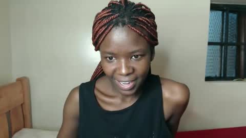 Snapshot of malia_latifa chatting on February 4, 2026, 1:00 am lati online show from February 4, 2026, 1:00 am