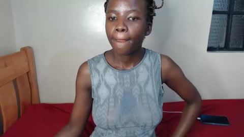 Snapshot of malia_latifa chatting on February 17, 2026, 11:55 pm lati online show from February 17, 2026, 11:55 pm