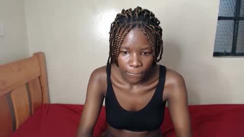 Snapshot of malia_latifa chatting on February 19, 2026, 12:23 pm lati online show from February 19, 2026, 12:23 pm