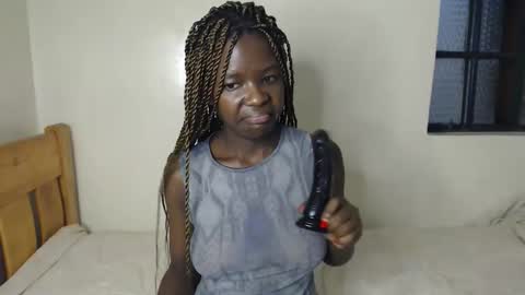 Snapshot of malia_latifa chatting on February 24, 2026, 1:31 pm lati online show from February 24, 2026, 1:31 pm