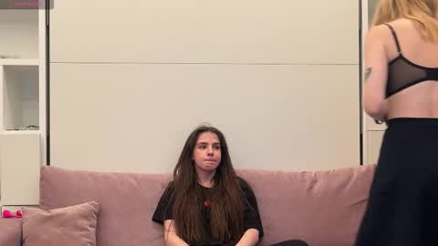 Snapshot of maliinka chatting on September 13, 2025, 7:35 pm Malinka online show from September 13, 2025, 7:35 pm
