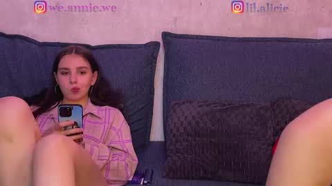 Snapshot of maliinka chatting on March 22, 2026, 6:11 pm Malinka online show from March 22, 2026, 6:11 pm