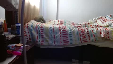 Malita online show from November 5, 2025, 4:51 pm