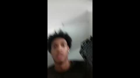 Snapshot of malkongarcia chatting on December 19, 2025, 7:21 pm malkongarcia online show from December 19, 2025, 7:21 pm