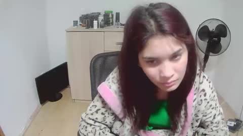 mallorymyersx online show from October 26, 2025, 6:58 pm