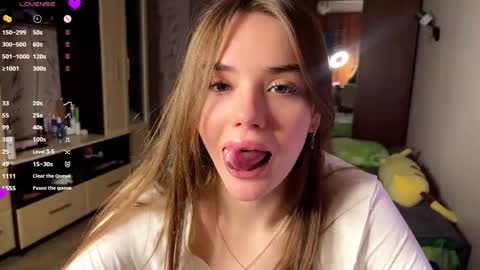 Jinny online show from March 4, 2026, 3:29 pm