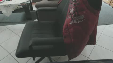 Snapshot of maly246 chatting on January 12, 2026, 8:08 am maly246 online show from January 12, 2026, 8:08 am