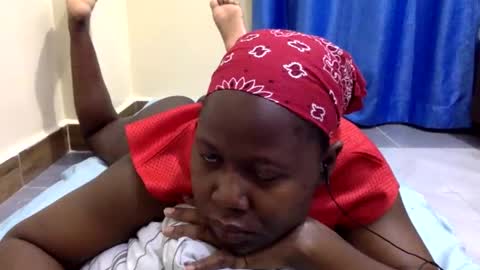 mamasita2023 online show from November 10, 2025, 6:01 am