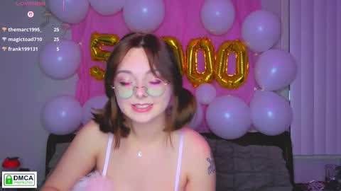 MamiCloudz online show from January 15, 2026, 2:16 am