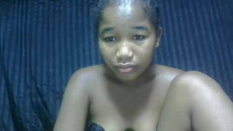 Snapshot of mamieriela chatting on February 5, 2026, 9:30 pm mamieriela online show from February 5, 2026, 9:30 pm