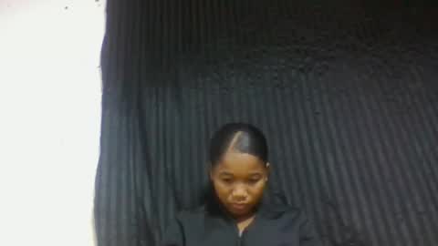 Snapshot of mamieriela chatting on February 10, 2026, 8:29 am mamieriela online show from February 10, 2026, 8:29 am