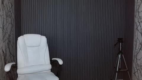 man_san11 online show from September 19, 2025, 6:08 pm