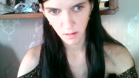 Snapshot of mandari_lukc chatting on July 5, 2026, 1:51 pm Mandari lukc online show from July 5, 2026, 1:51 pm