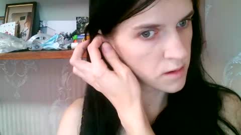 Snapshot of mandari_lukc chatting on July 6, 2026, 11:18 am Mandari lukc online show from July 6, 2026, 11:18 am