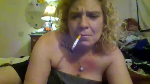 mindy22 online show from April 14, 2026, 12:55 pm