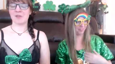 Snapshot of mandybabyxxx chatting on March 15, 2026, 5:08 pm MandyBabyXXX online show from March 15, 2026, 5:08 pm
