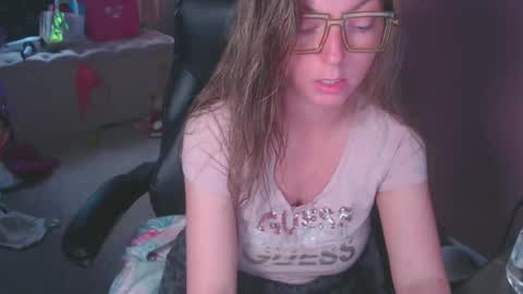 Snapshot of mandybabyxxx chatting on March 26, 2026, 12:28 am MandyBabyXXX online show from March 26, 2026, 12:28 am