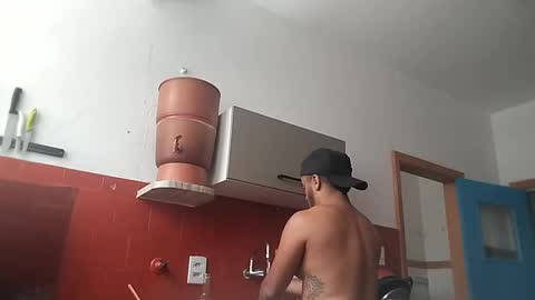 Snapshot of mandymel chatting on December 16, 2024, 4:16 pm Muw online show from December 16, 2024, 4:16 pm