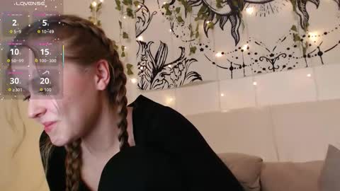 Mandy online show from December 13, 2025, 7:53 pm