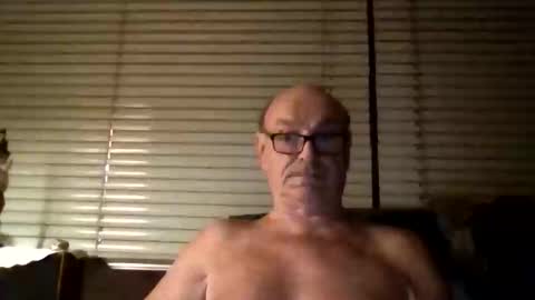 manes5858 online show from November 17, 2025, 10:04 pm