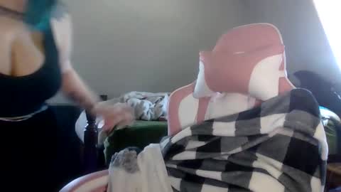 Snapshot of manicpixiepop chatting on December 4, 2025, 6:16 pm ManicPixiePop online show from December 4, 2025, 6:16 pm