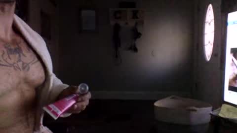 Snapshot of manmuscles3 chatting on December 5, 2024, 8:44 pm manmuscles3 online show from December 5, 2024, 8:44 pm