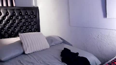 Snapshot of manofyour_lustxx chatting on December 13, 2025, 8:14 pm MR. JAY online show from December 13, 2025, 8:14 pm