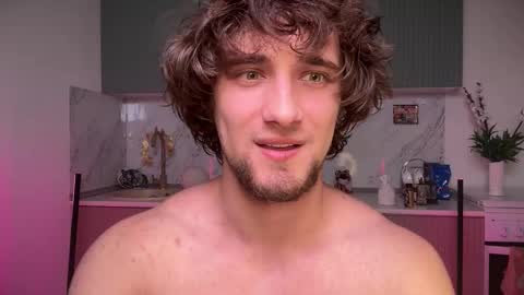 Snapshot of manolein chatting on November 21, 2025, 9:24 pm manolein online show from November 21, 2025, 9:24 pm