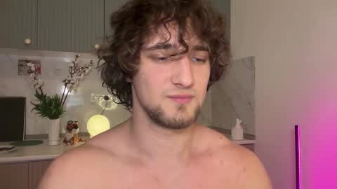 Snapshot of manolein chatting on December 1, 2025, 8:03 pm manolein online show from December 1, 2025, 8:03 pm