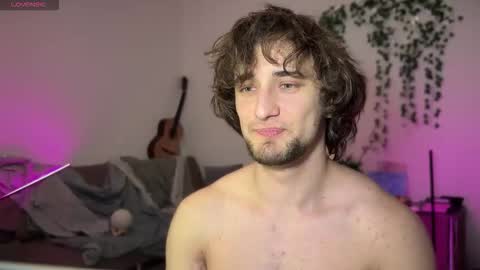 Snapshot of manolein chatting on December 14, 2025, 7:40 pm manolein online show from December 14, 2025, 7:40 pm