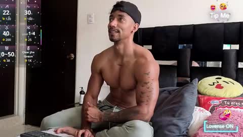 Snapshot of manolo_hot1 chatting on February 20, 2026, 6:30 pm Manolo Hot 1 online show from February 20, 2026, 6:30 pm