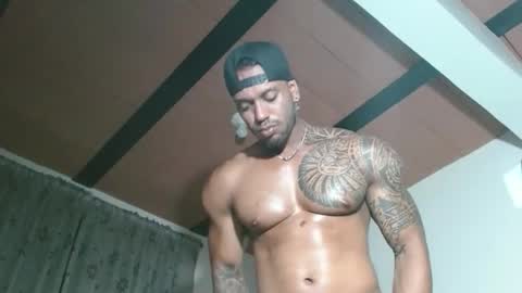 Snapshot of manolofitt chatting on January 12, 2026, 1:33 am Manolo online show from January 12, 2026, 1:33 am