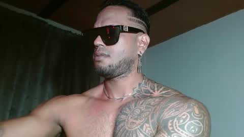 Snapshot of manolofitt chatting on January 18, 2026, 11:19 pm Manolo online show from January 18, 2026, 11:19 pm